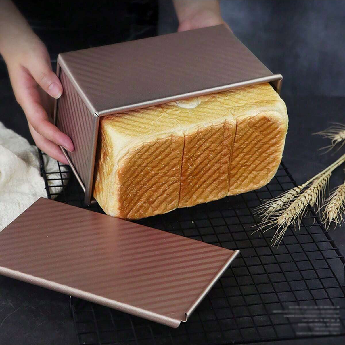1pc Golden  Loaf Pan with Lid  – Rotary Bakery Oven Bewertung und Preis