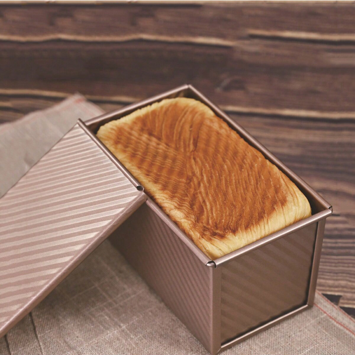 1pc Golden  Loaf Pan with Lid  – Rotary Bakery Oven Bewertung und Preis